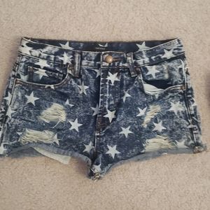 F21 Distressed Star Print Denim Shorts